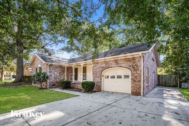 Photo - 104 Heron Ct