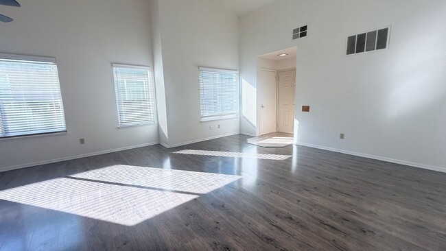 Photo - Charming 2 bed 2 bath