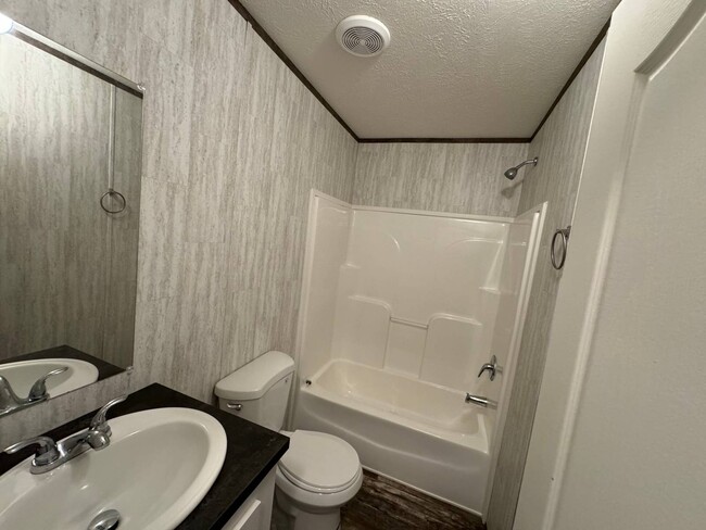 Photo - 297 Bristol Dr