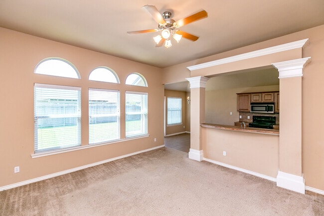 Photo - 3809 Los Arroyos Dr