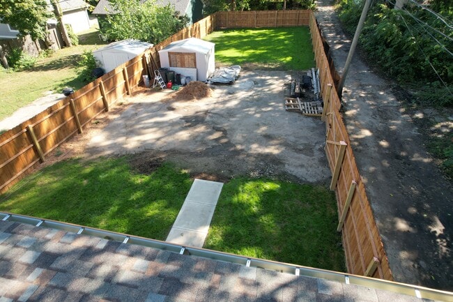 Photo - 1235 Tecumseh St