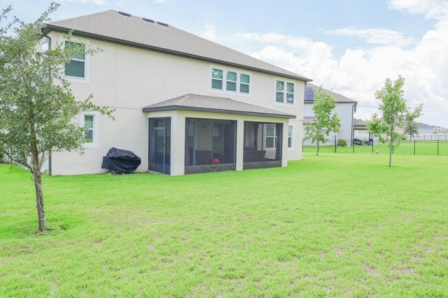 9841 Cabernet Ave