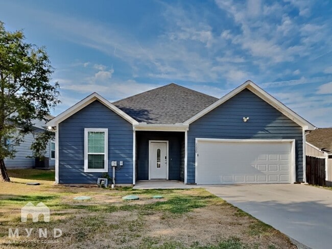 Building Photo - 2220 Angelina St