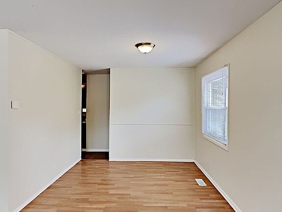 Photo - 433 Springfield St