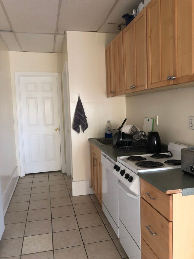 Photo - 22 Kempton St Apartments