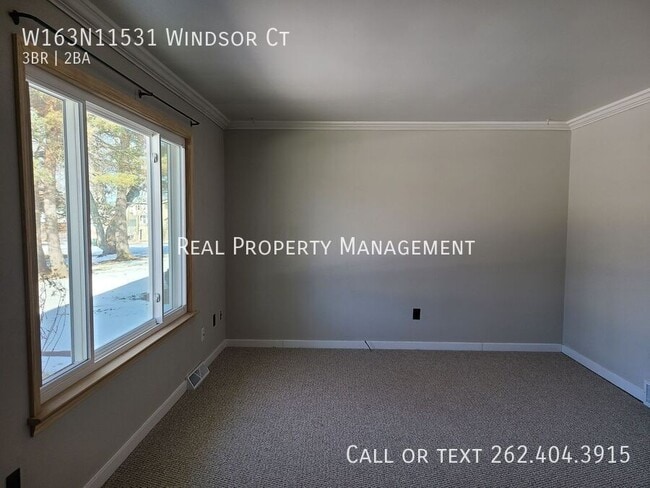 Photo - W163N11531 Windsor Ct