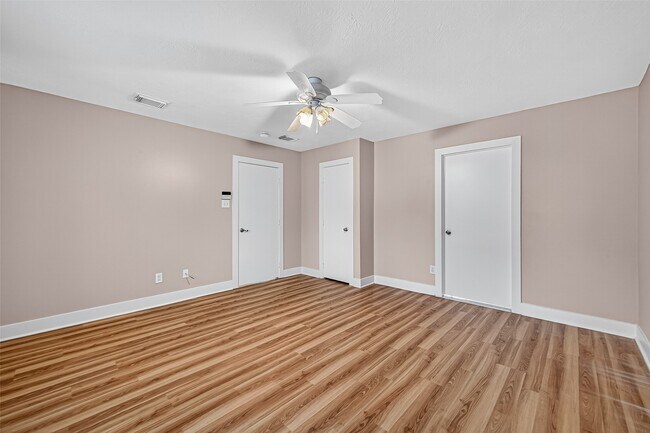 Photo - 15859 E Park Ct