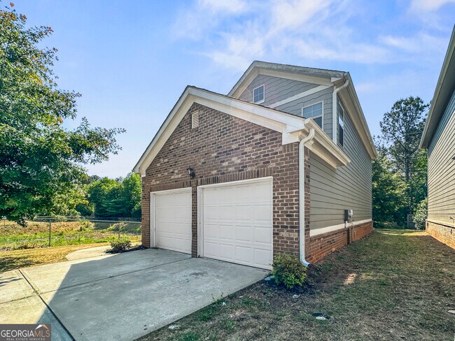 Photo - 134 Daisy Cir
