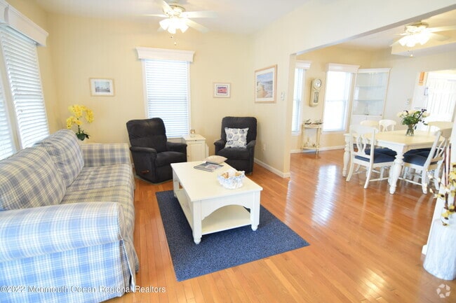 Building Photo - 515 13th Ave Rental