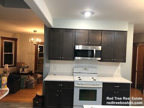 Photo - 66 Perthshire Rd Unit 2