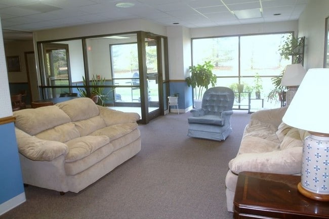 Photo - Vista Apartments of Radcliffe