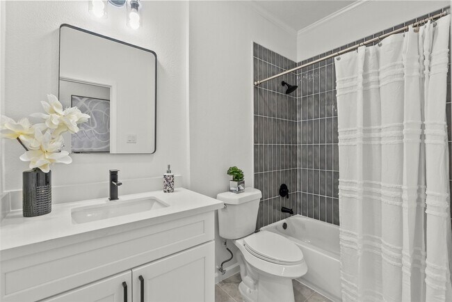 Photo - 617 Prairie Ln