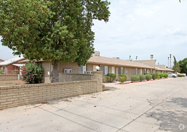 Sandpiper Apartments - Sandpiper Apartments