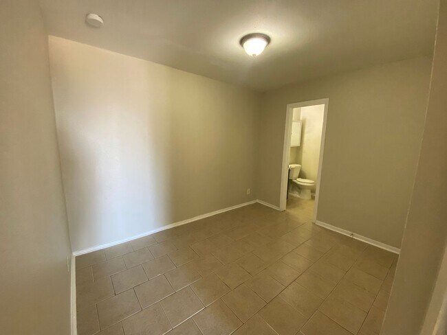 Photo - 7131 Glen Terrace