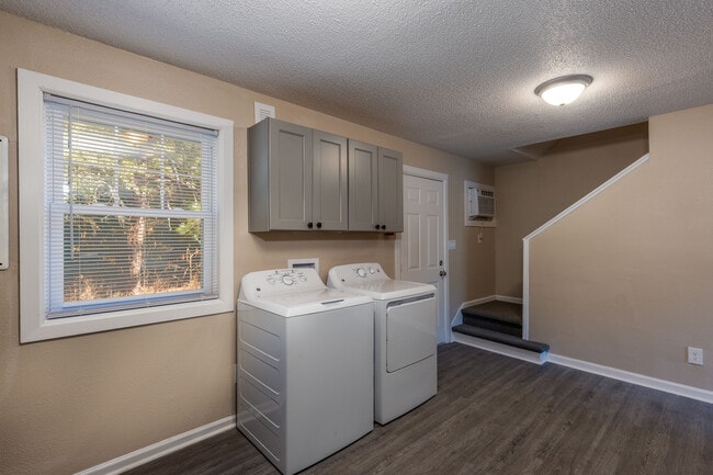 Photo - Sanford Estates Apartments