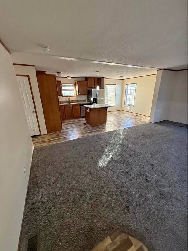 Photo - 1322 Cambridge Ln