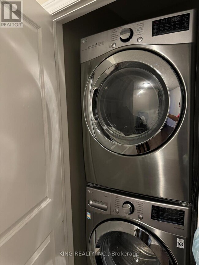 Photo - 27 Finegan Cir