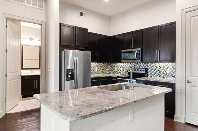 Photo - 1755 Cres Plz Dr Unit 2093