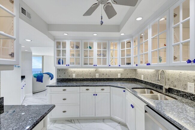 Photo - 5420 N Ocean Dr Unidad 1401