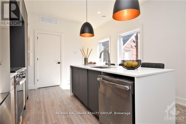 Photo - 368 Chapel St