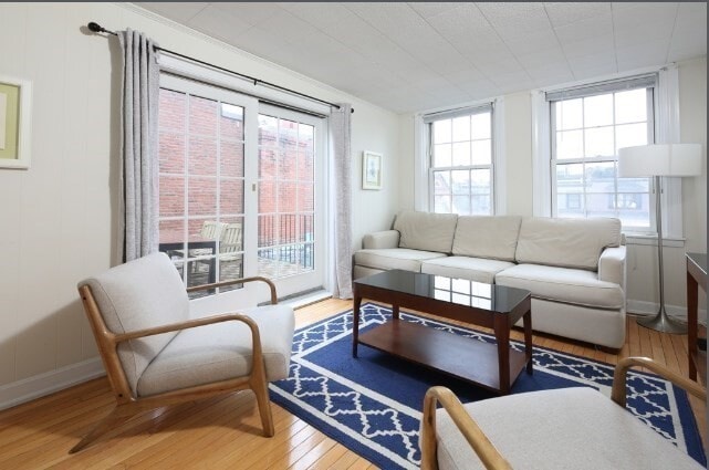 Building Photo - 296 Marlborough St Unit 7