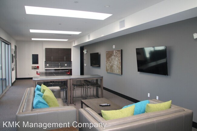 Photo - 2 br, 2 bath Apartment - 11811 Culver Blvd...