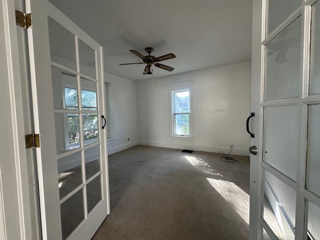 Photo - 1238 5th Ave N Unidad = 1238 5th Ave North