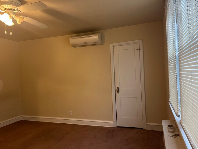 Photo - 3339 Vista St Unit 2nd floor