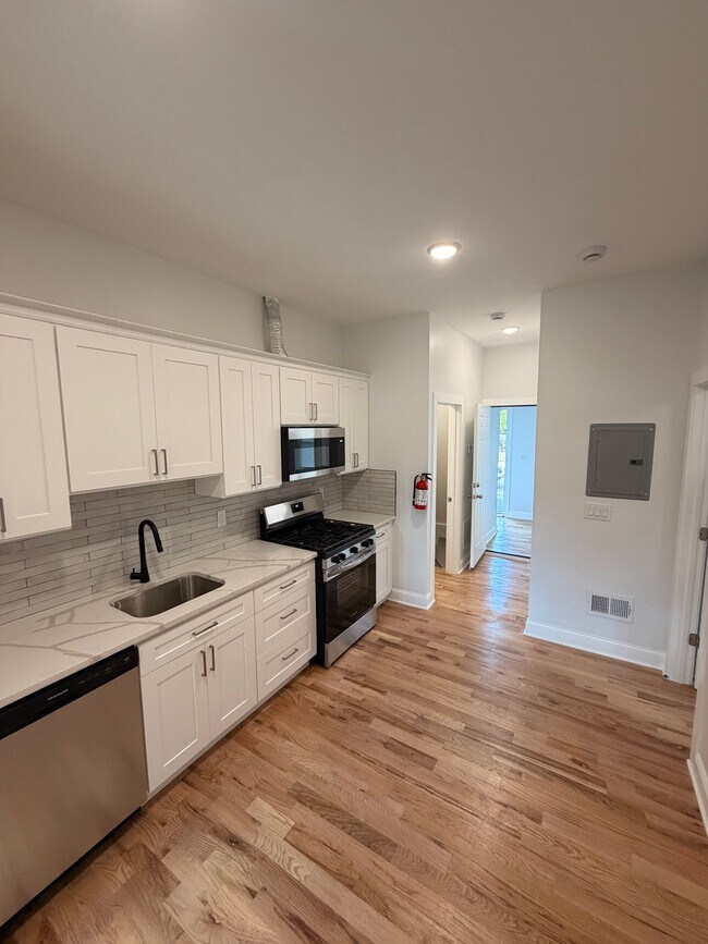 170 Seaman St Unit 1