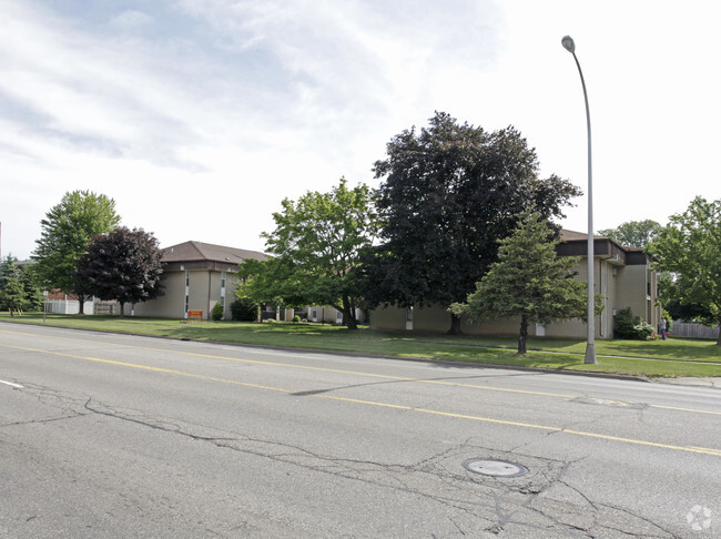 Campbell Manor - Campbell Manor Apartments