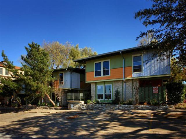 Building Photo - 2703 Swisher St Unit 201A Rental