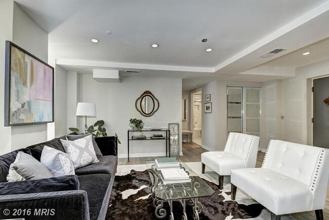 Photo - $500 Off for a lease start by 12/15 Availa...