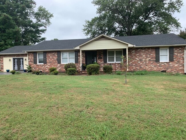 Photo - 227 St Albans Dr House