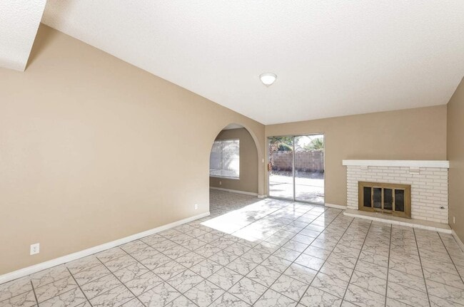 Photo - 346 Fuente Dr