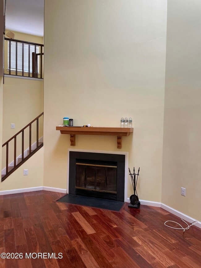 Photo - 19 Clavendon Ct