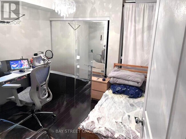 Photo - 801 Bay St. Unité 1203