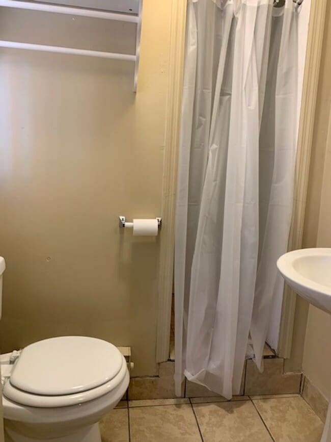 Photo - 275 Herr St Unit 5