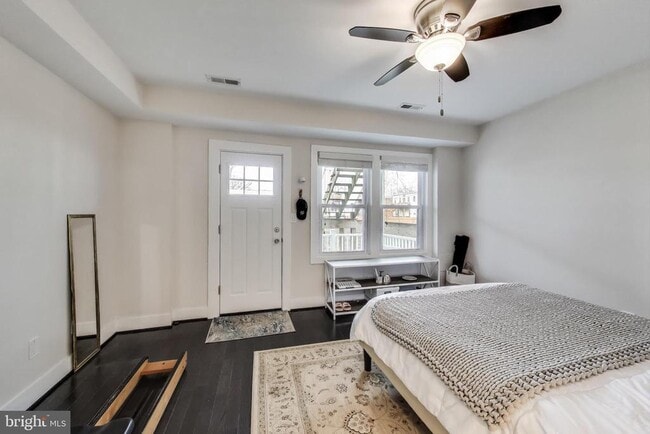 Photo - 426 18th St NE Unidad 2