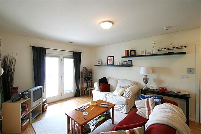 Photo - 11 Kent Ct Unidad 1