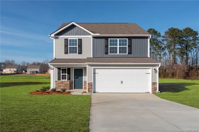 Building Photo - Beautiful 3 Bedroom with 2.5 Baths and 2-Car Garage.