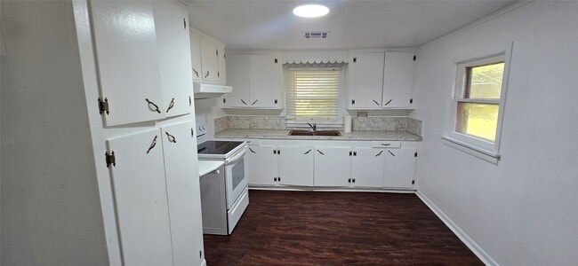 Photo - 2266 Young Rd