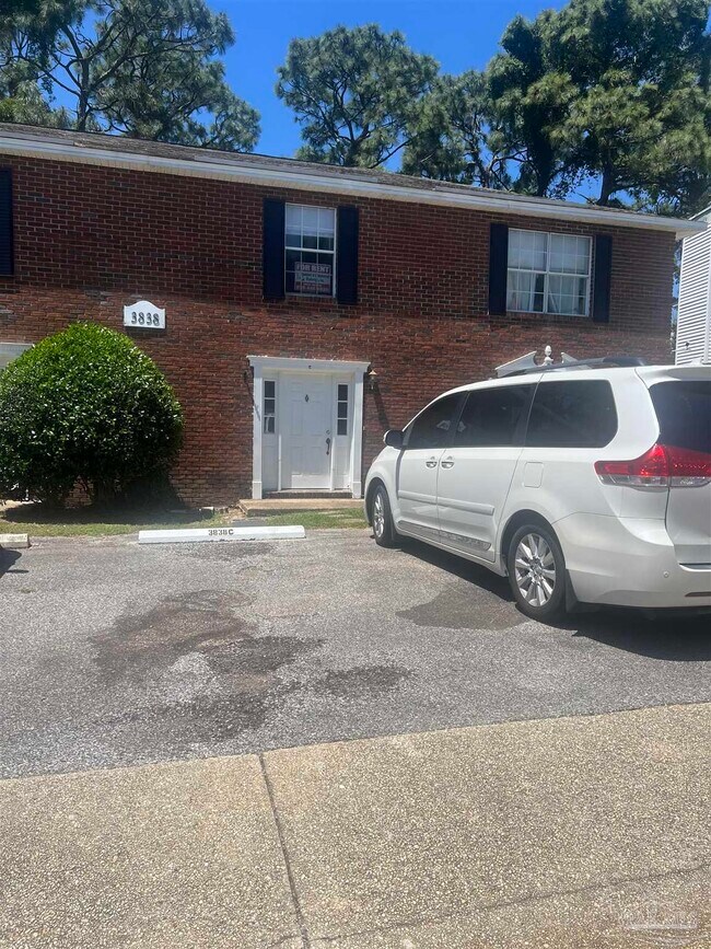 Photo - 3838 Belle Meade Ct