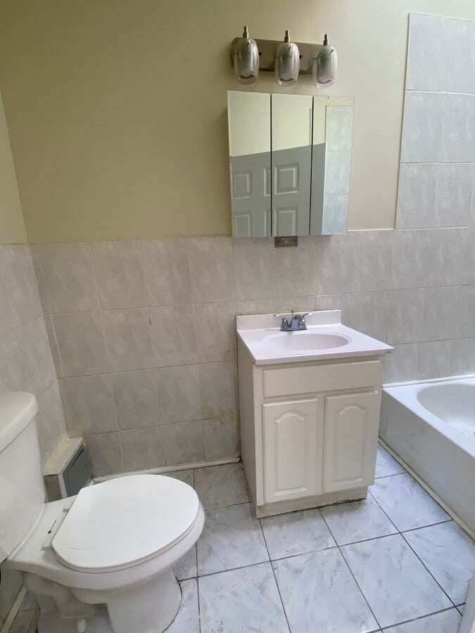 Photo - 430 New Lots Ave