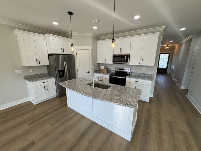 Photo - 1465 Forest Dr