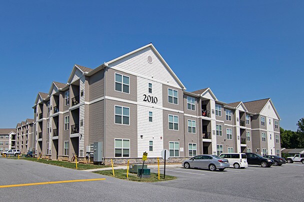 Photo - Brooks Edge Apartments
