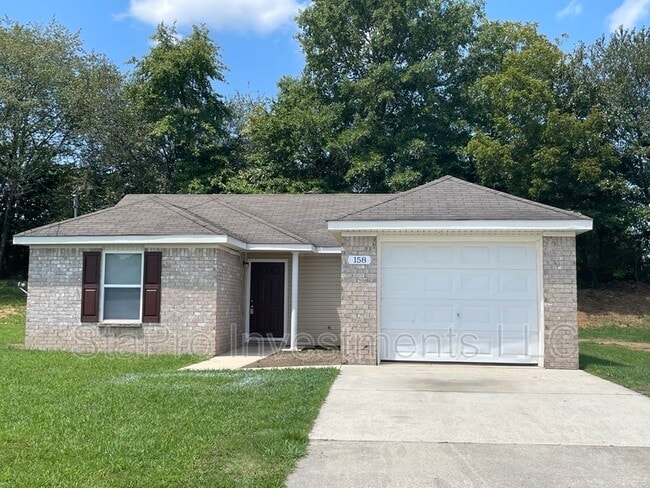 Building Photo - 158 Village Pl