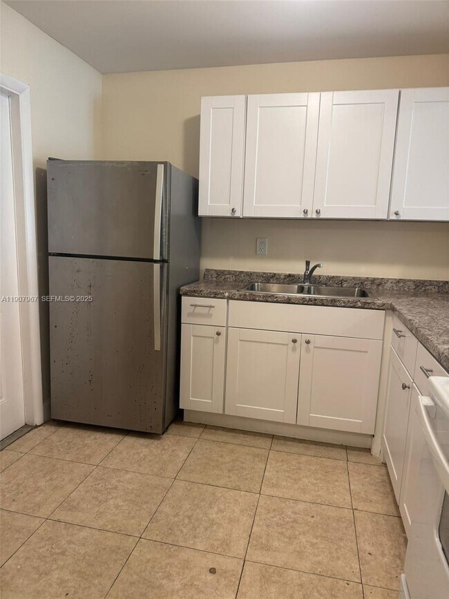 Photo - 15205 NE 6th Ave Unit D105