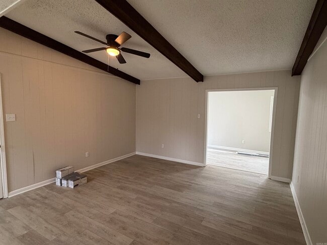 Photo - 10911 Vernon Dr