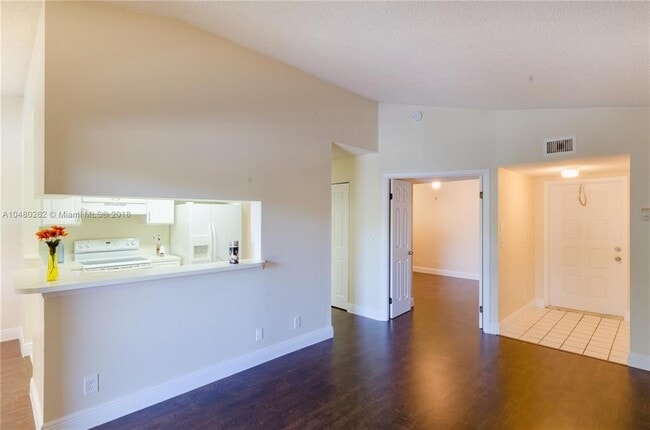 Photo - 9855 Westview Dr
