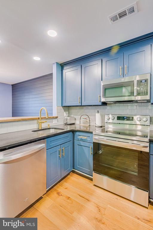 Photo - 9180 Emersons Reach